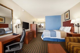 Days Inn by Wyndham Champaign/Urbana