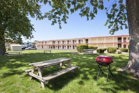 Days Inn by Wyndham Champaign/Urbana