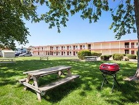 Days Inn by Wyndham Champaign/Urbana