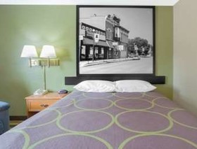 Super 8 by Wyndham Champaign