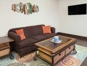 Days Inn by Wyndham Charleston