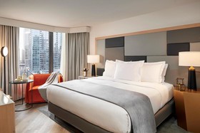 DoubleTree by Hilton Hotel Chicago - Magnificent Mile