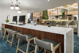 DoubleTree by Hilton Hotel Chicago - Magnificent Mile