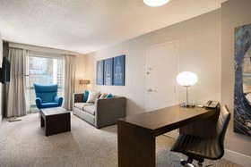 Hilton Chicago/Magnificent Mile Suites