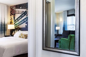 Hotel Versey Chicago Lincoln Park