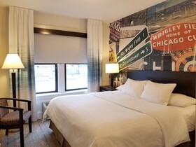 Hotel Versey Chicago Lincoln Park