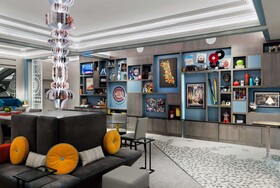 Hotel Versey Chicago Lincoln Park