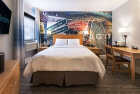 Hotel Versey Chicago Lincoln Park