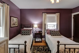 Lang House Bed & Breakfast