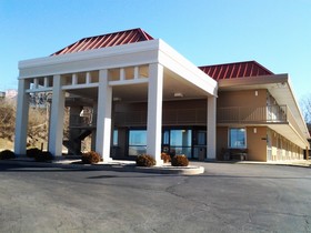 Americas Best Value Inn - Collinsville / St. Louis