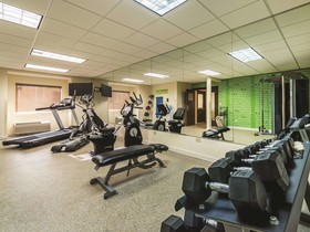 La Quinta Inn & Suites by Wyndham Collinsville - St. Louis