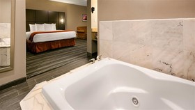 Best Western Riverside Inn