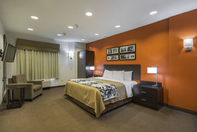 Sleep Inn & Suites
