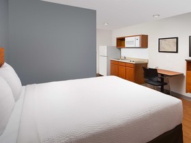 WoodSpring Suites Chicago Darien