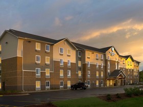 WoodSpring Suites Chicago Darien
