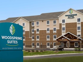 WoodSpring Suites Chicago Darien