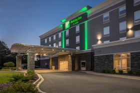Holiday Inn Hotel & Suites Decatur-Forsyth