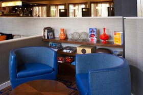 Courtyard by Marriott Chicago Deerfield