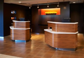 Courtyard by Marriott Chicago Deerfield