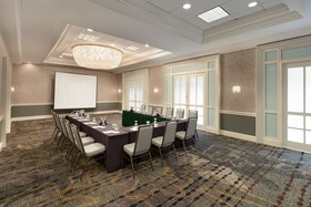 Embassy Suites by Hilton Chicago North Shore Deerfield