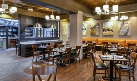 Embassy Suites by Hilton Chicago North Shore Deerfield