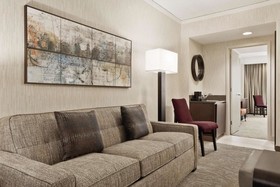Embassy Suites by Hilton Chicago North Shore Deerfield
