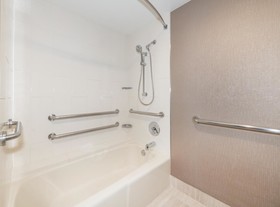 Embassy Suites by Hilton Chicago North Shore Deerfield