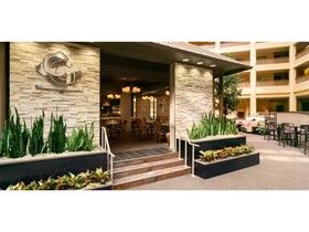 Embassy Suites by Hilton Chicago North Shore Deerfield