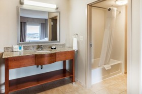 Hampton Inn & Suites Chicago Deer Park