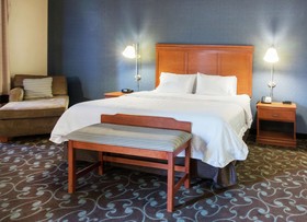 Hampton Inn & Suites Chicago Deer Park