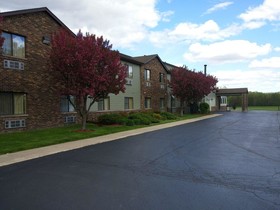 Super 8 by Wyndham DeKalb IL