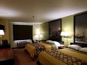 Super 8 by Wyndham DeKalb IL