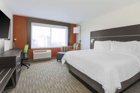 Holiday Inn Express & Suites Chicago O'Hare Airport