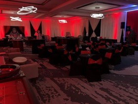 DoubleTree Suites by Hilton Hotel & Conference Center Chicago-Downers Grove