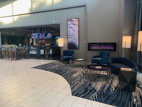 DoubleTree Suites by Hilton Hotel & Conference Center Chicago-Downers Grove