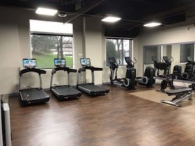 DoubleTree Suites by Hilton Hotel & Conference Center Chicago-Downers Grove
