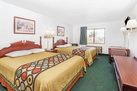 Super 8 by Wyndham Dwight