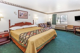 Super 8 by Wyndham Dwight