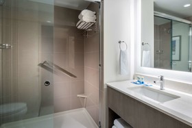 Hyatt House East Moline / Quad Cities