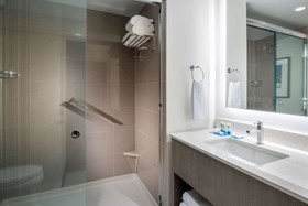 Hyatt House East Moline / Quad Cities