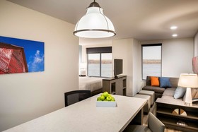 Hyatt House East Moline / Quad Cities
