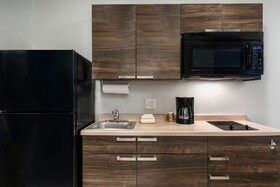 My Place Hotel - East Moline/Quad Cities, IL