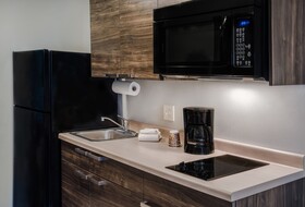 My Place Hotel - East Moline/Quad Cities, IL