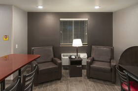 My Place Hotel - East Moline/Quad Cities, IL