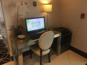 Holiday Inn Hotel & Suites East Peoria