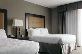 Holiday Inn Hotel & Suites East Peoria