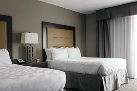 Holiday Inn Hotel & Suites East Peoria