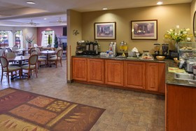 Country Hearth Inn & Suites - Edwardsville / St. Louis