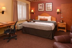 Country Hearth Inn & Suites - Edwardsville / St. Louis
