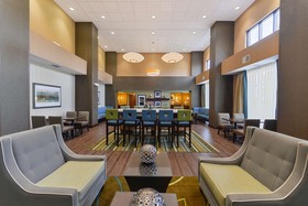 Hampton Inn & Suites St. Louis-Edwardsville